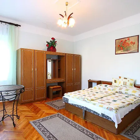 Holiday Balaton H440 Nyaraló Balatonkeresztúr